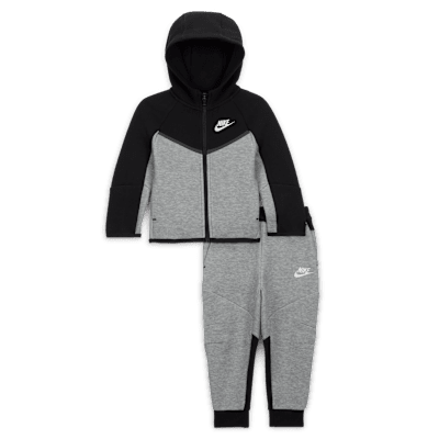 シーズンオフセールNIKE　tech fleece M グレー Nike Tech Fleece Sweatshirt Grey | Mainline Menswear United
